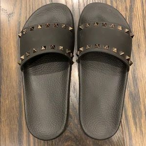 Authentic Valentino Garavani Rockstud Slides